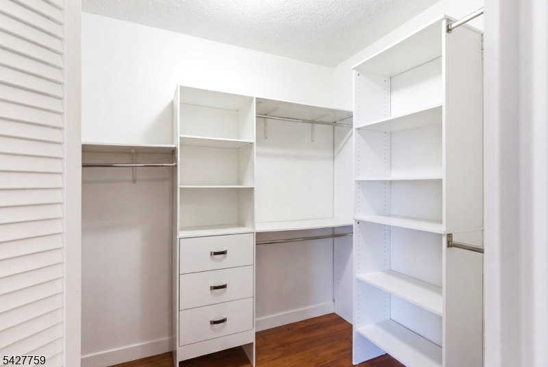 Harmon Cove Tower - Residential