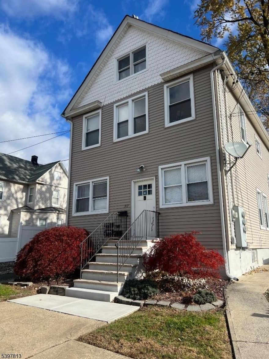 Renovated 2 bedroom apt located on the 1st fl with its private entrance. Please note: No Pets are allowed.