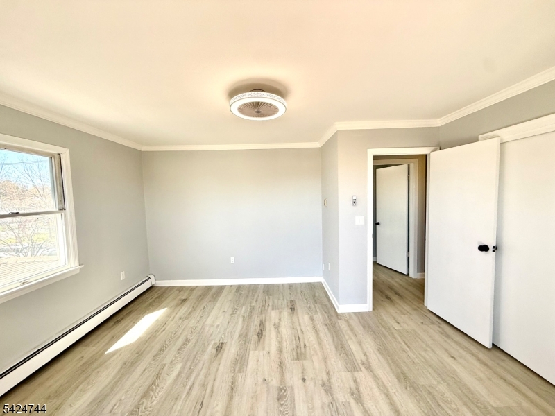 iselin - Residential