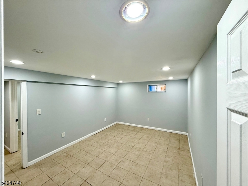 iselin - Residential