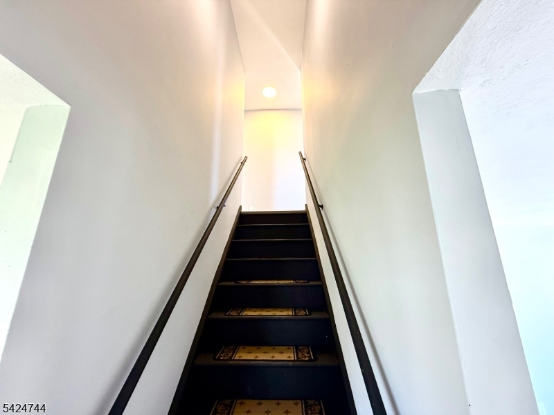 iselin - Residential