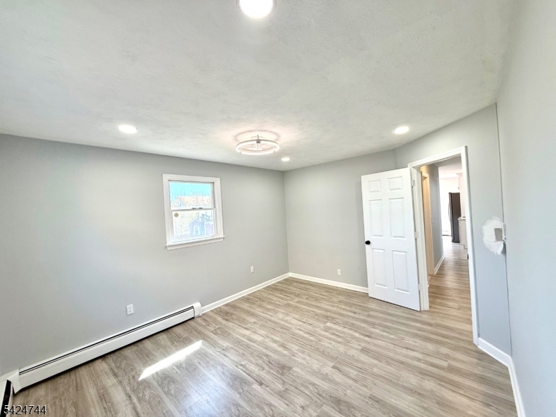 iselin - Residential