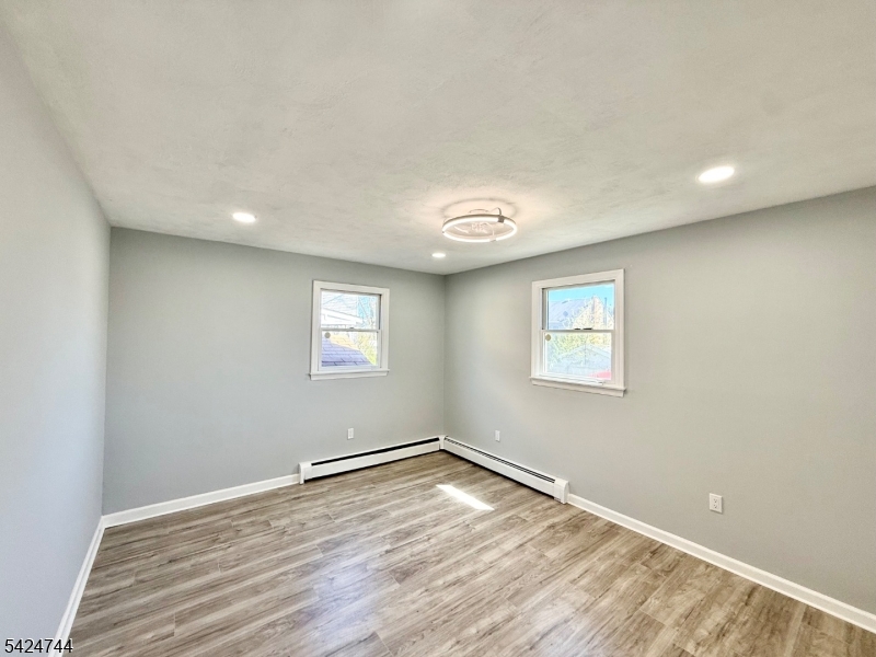 iselin - Residential