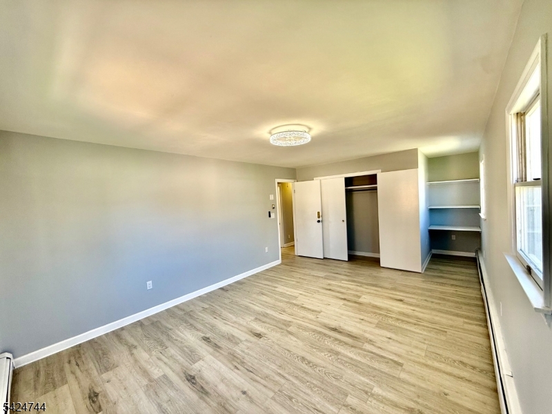 iselin - Residential