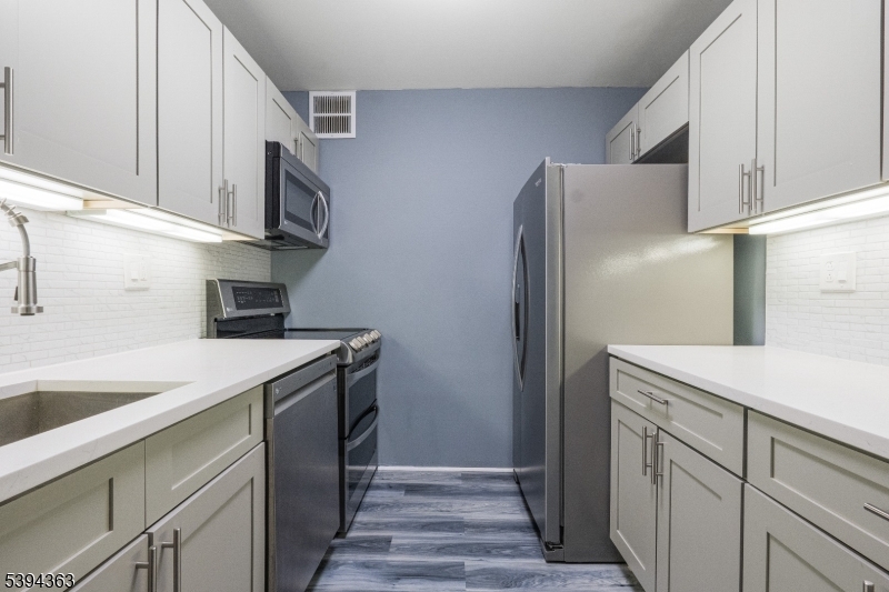 Renaissance Towers - Residential