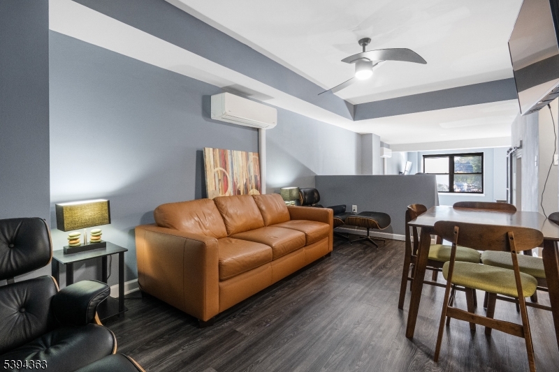 Renaissance Towers - Residential