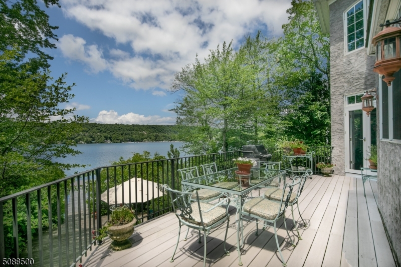 GREEN POND - Residential