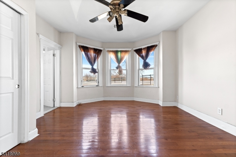 Fairmount - Residential Income