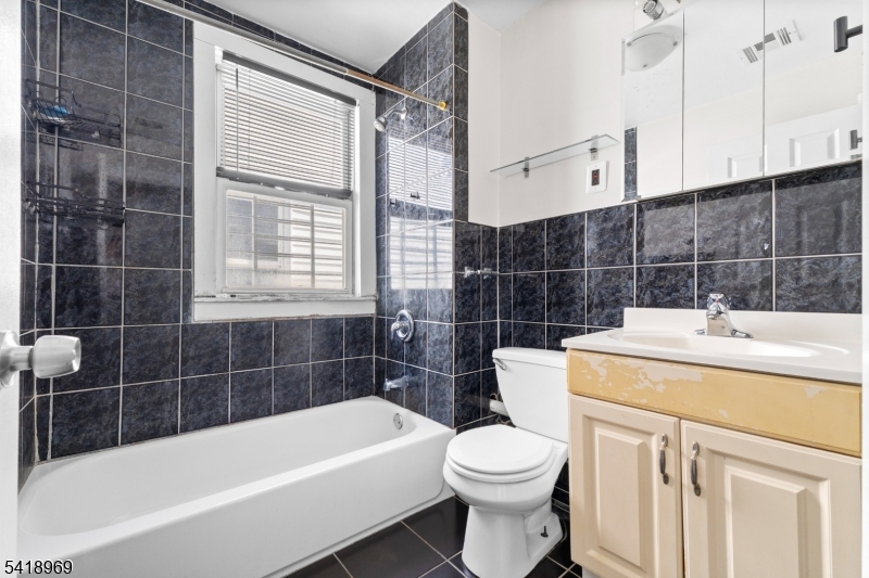 Fairmount - Residential Income