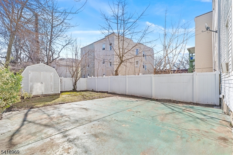 Fairmount - Residential Income