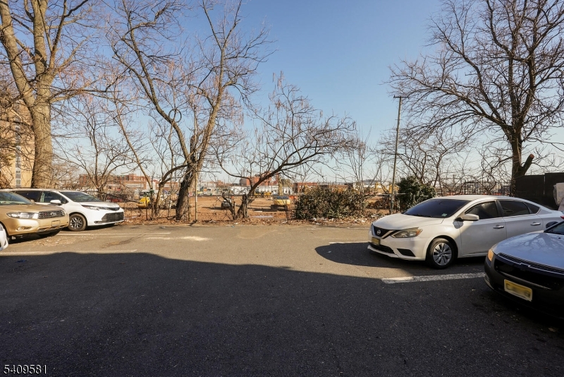 FOURPLEX SOUTH NEWARK - Residential Income