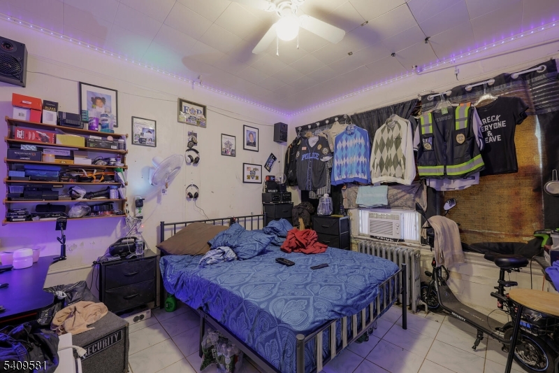 FOURPLEX SOUTH NEWARK - Residential Income