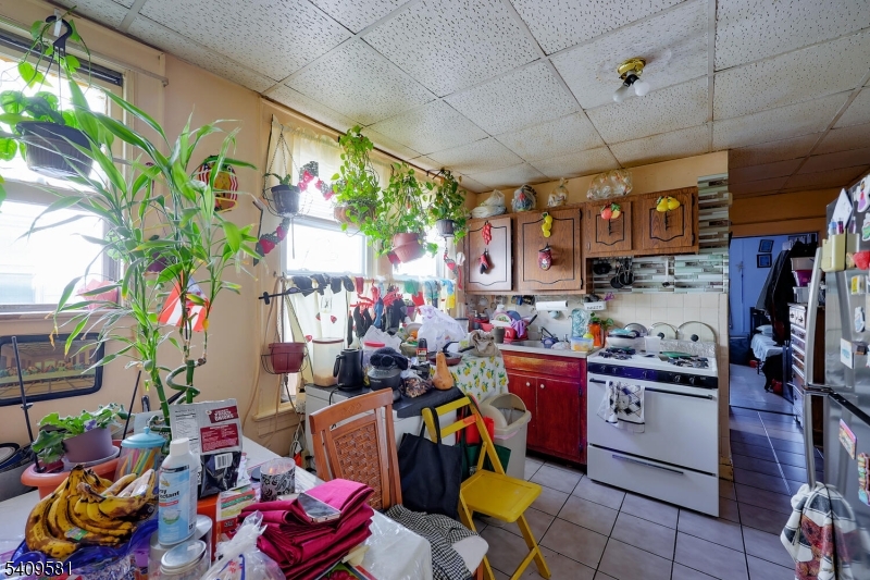 FOURPLEX SOUTH NEWARK - Residential Income