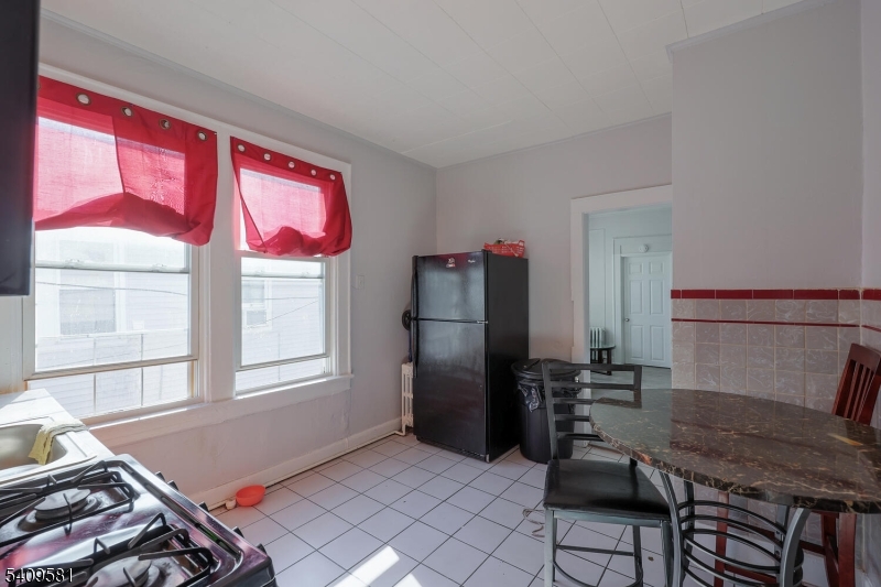 FOURPLEX SOUTH NEWARK - Residential Income