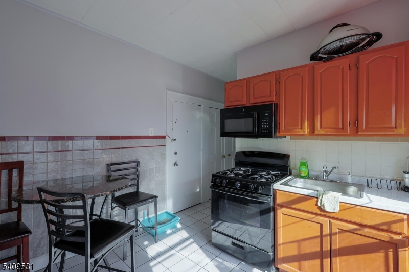 FOURPLEX SOUTH NEWARK - Residential Income