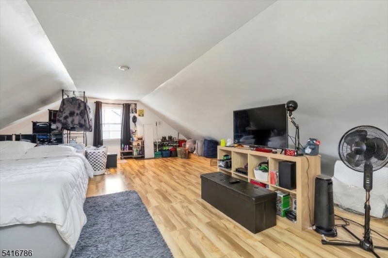 Sunny Side - Residential