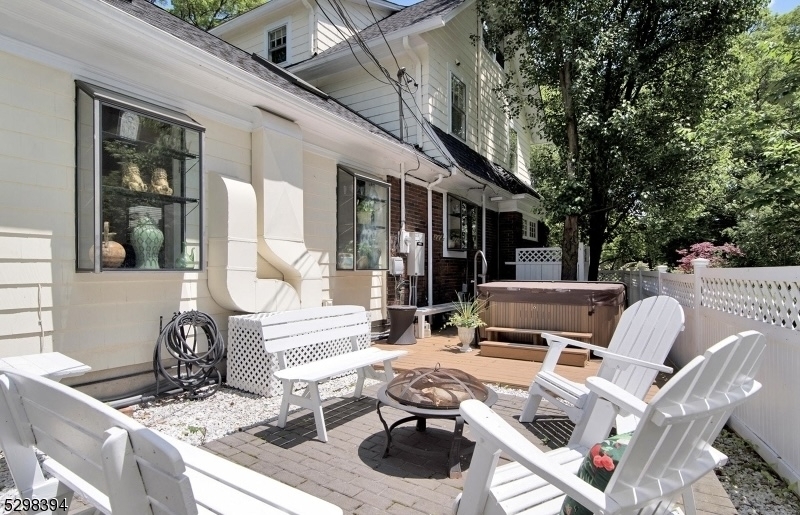 Sunset Park - Residential