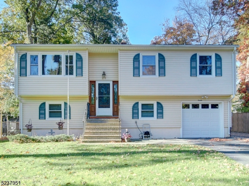 White Meadow Lake - Residential