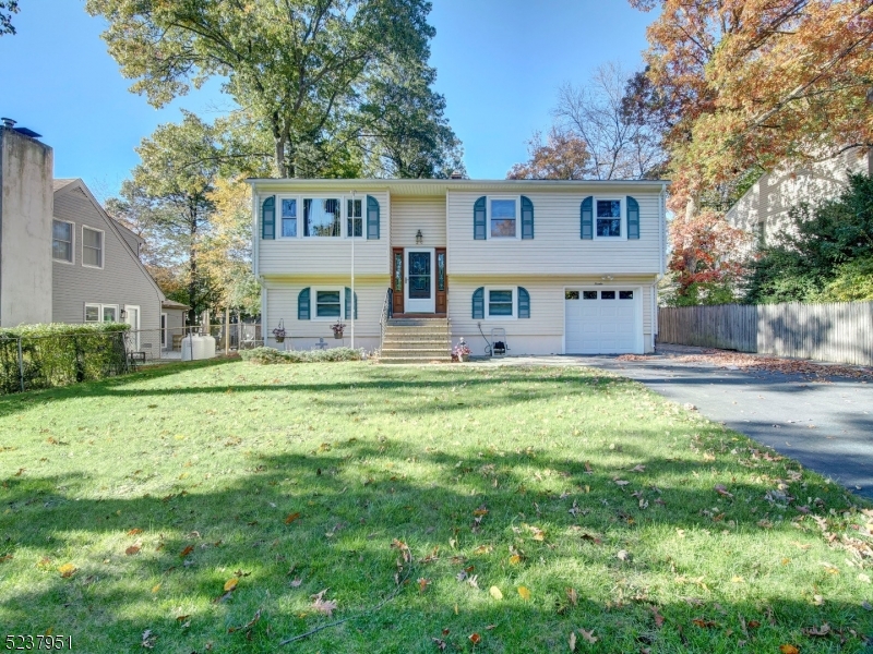 White Meadow Lake - Residential