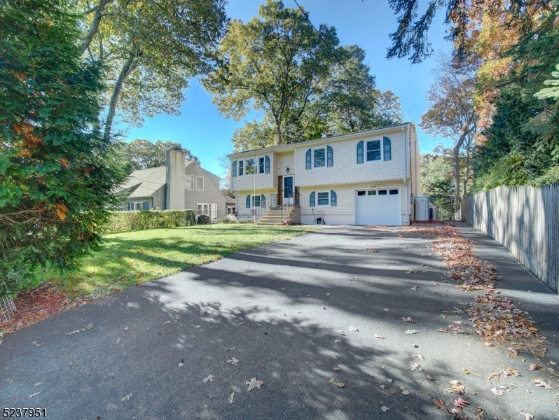 White Meadow Lake - Residential