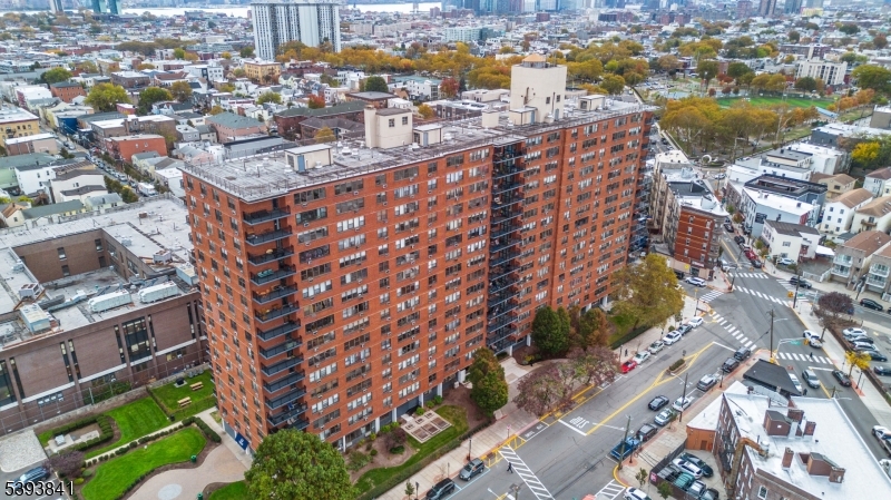 The Lenox - Residential