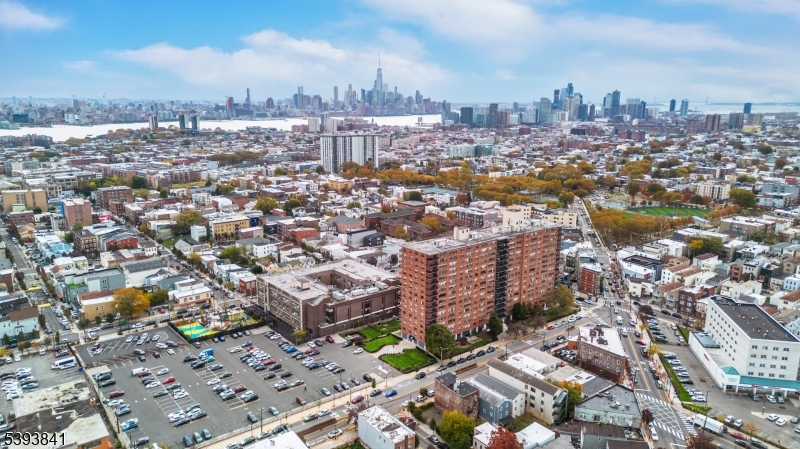 The Lenox - Residential