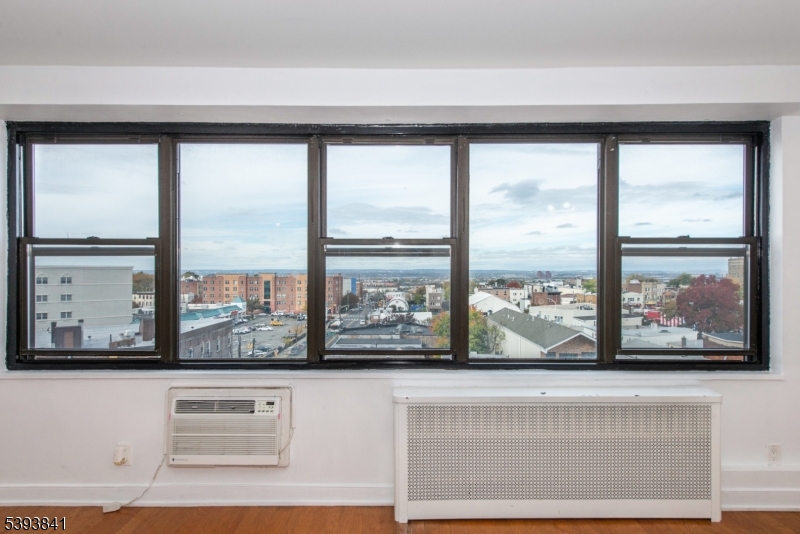 The Lenox - Residential