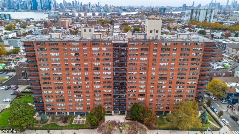 The Lenox - Residential