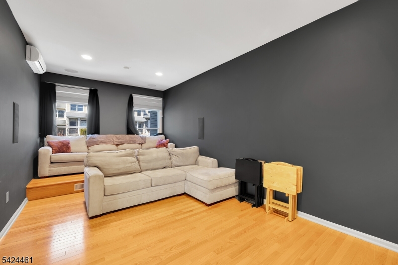 Glenmont Commons - Residential