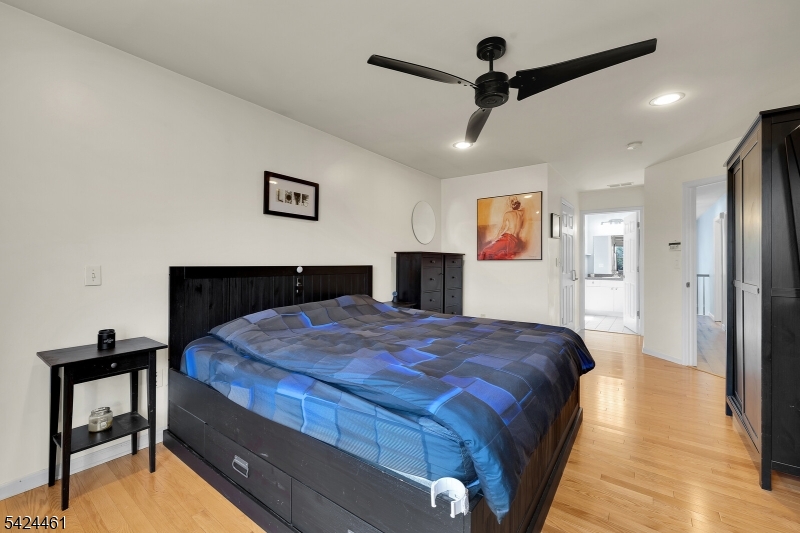 Glenmont Commons - Residential