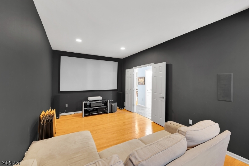 Glenmont Commons - Residential