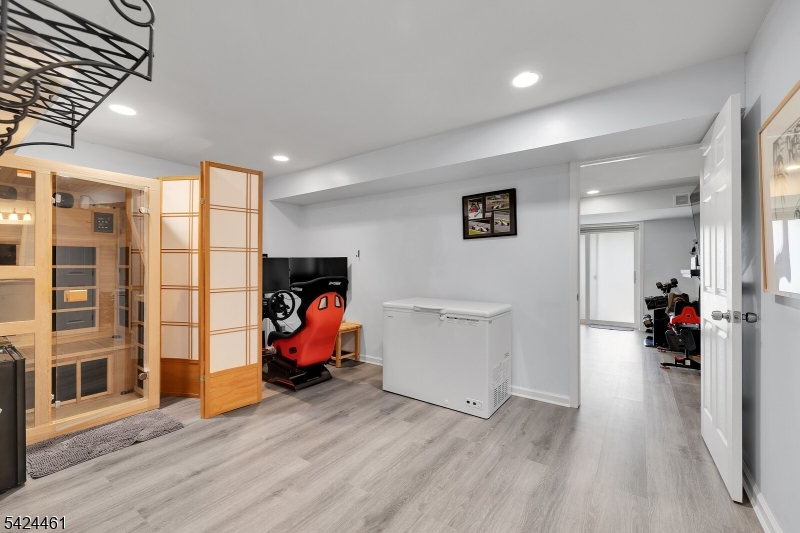 Glenmont Commons - Residential