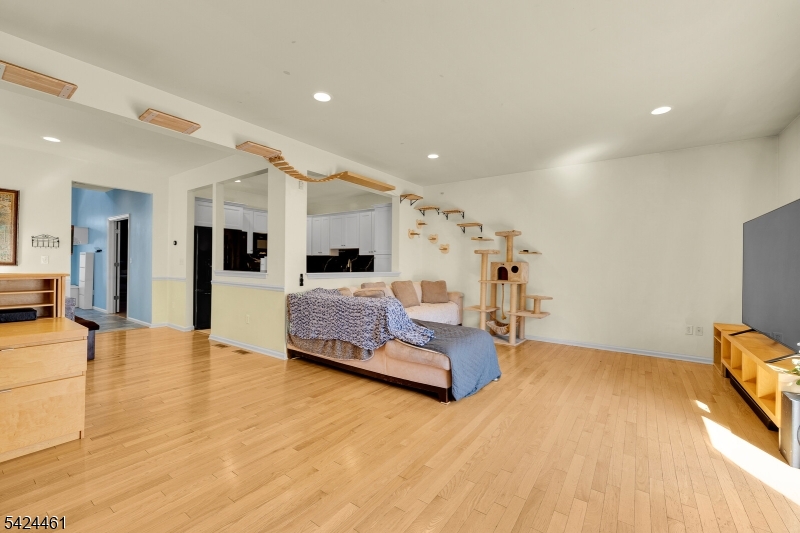 Glenmont Commons - Residential