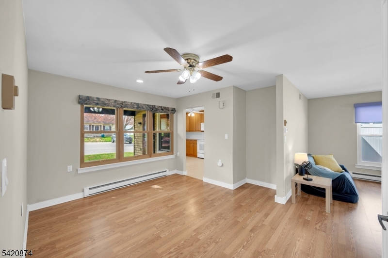 Leisure Vlg W - Residential