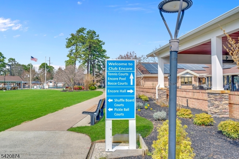 Leisure Vlg W - Residential