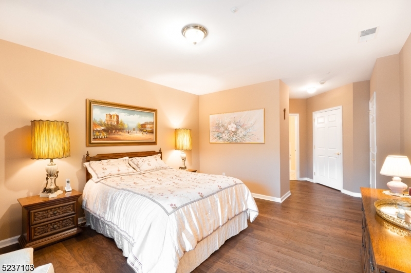 Fox Hills - Residential