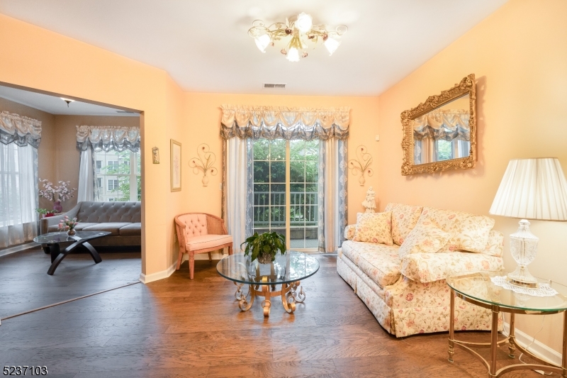 Fox Hills - Residential