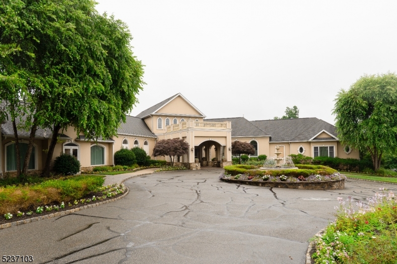 Fox Hills - Residential