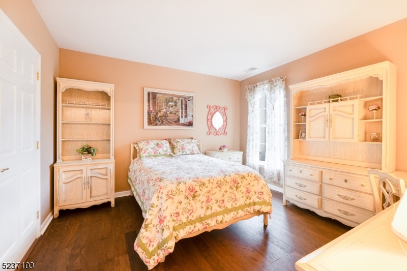 Fox Hills - Residential