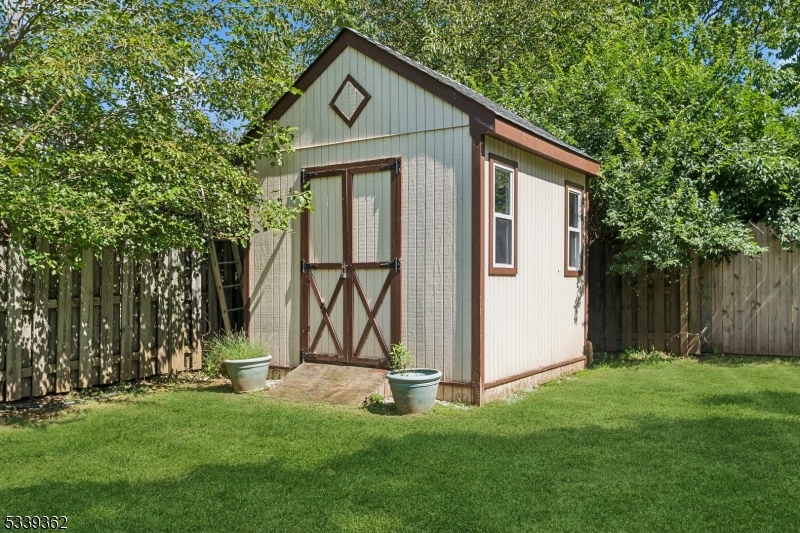 Franklin Twp., New Jersey 08873, United States, 3 Bedrooms Bedrooms, ,2 BathroomsBathrooms,Residential,Pending,119269