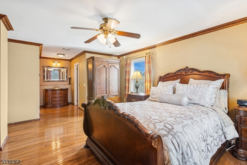 Franklin Twp., New Jersey 08873, United States, 3 Bedrooms Bedrooms, ,2 BathroomsBathrooms,Residential,Pending,119269