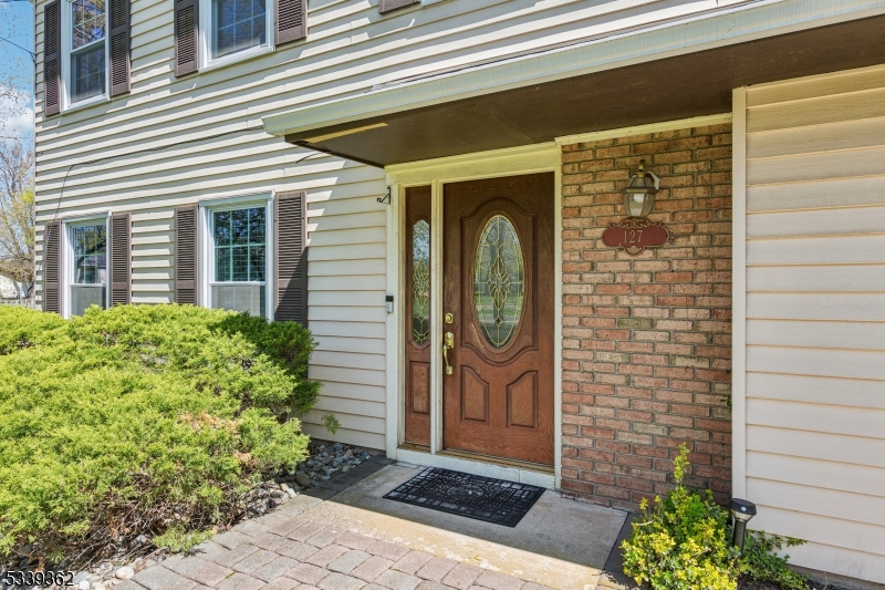 Franklin Twp., New Jersey 08873, United States, 3 Bedrooms Bedrooms, ,2 BathroomsBathrooms,Residential,Pending,119269