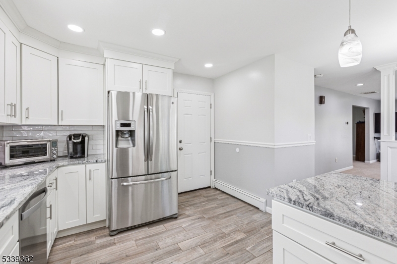 Franklin Twp., New Jersey 08873, United States, 3 Bedrooms Bedrooms, ,2 BathroomsBathrooms,Residential,Pending,119269