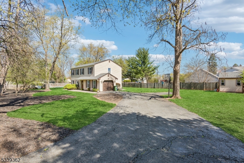 Franklin Twp., New Jersey 08873, United States, 3 Bedrooms Bedrooms, ,2 BathroomsBathrooms,Residential,Pending,119269