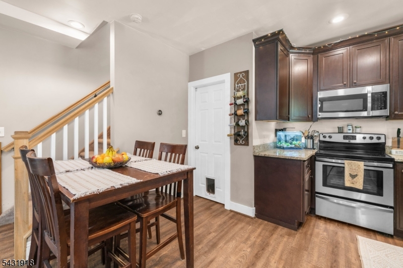 205 Rush Ave - Photo 4