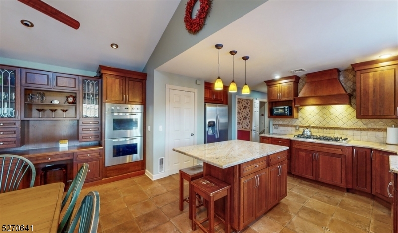 Woodland Hills - Residential