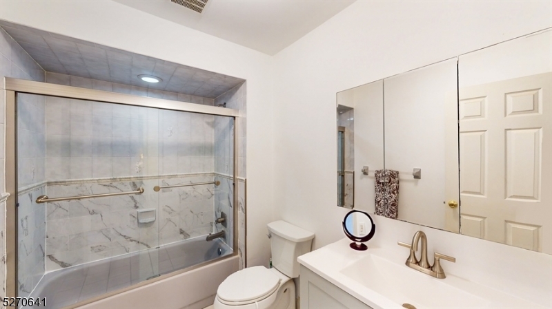 Woodland Hills - Residential