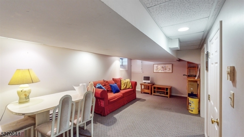 Woodland Hills - Residential