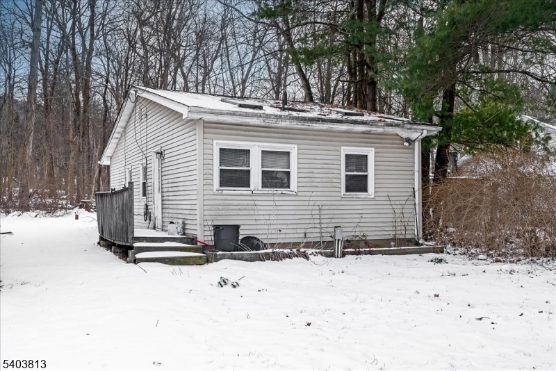 Cozy Lake - Residential