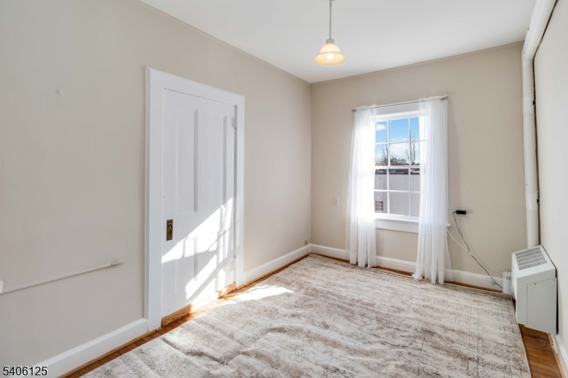 CENTRAL BUSINESS DISTRICT - Commercial Lease